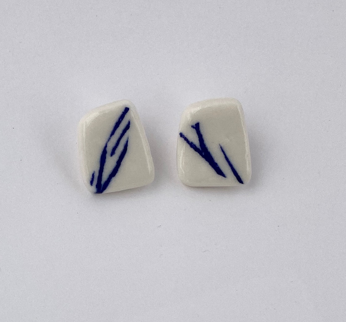 Glossy white porcelain geometric stud Earring, blue organic design
