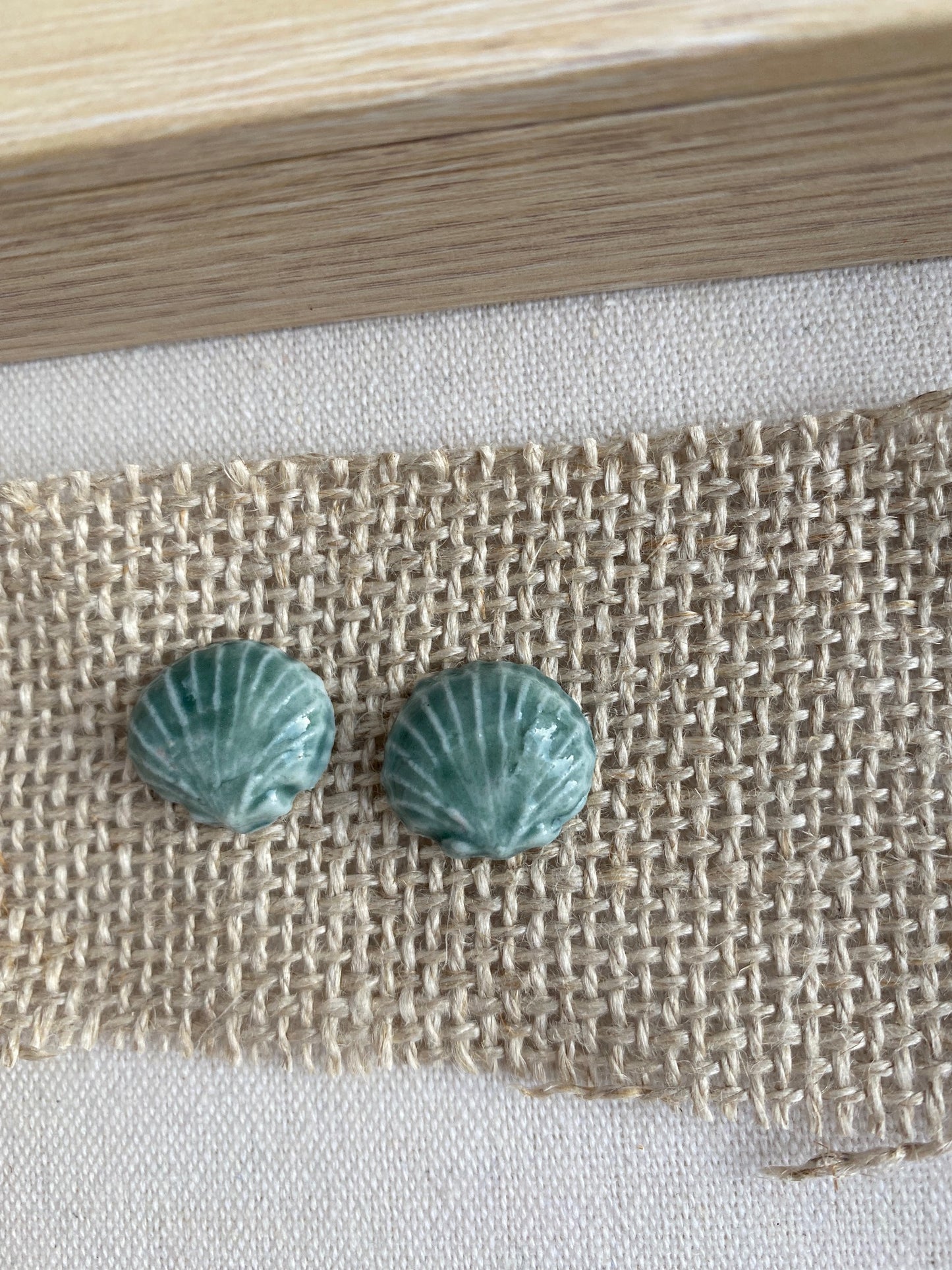 Porcelain Clam Shell Earring - Sea Green