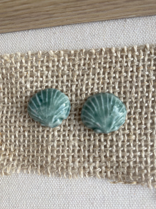 Porcelain Clam Shell Earring - Sea Green